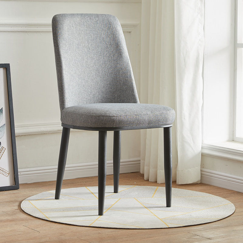 Silla de comedor moderna para interiores y exteriores, silla con respaldo sólido acolchado sin brazos de metal