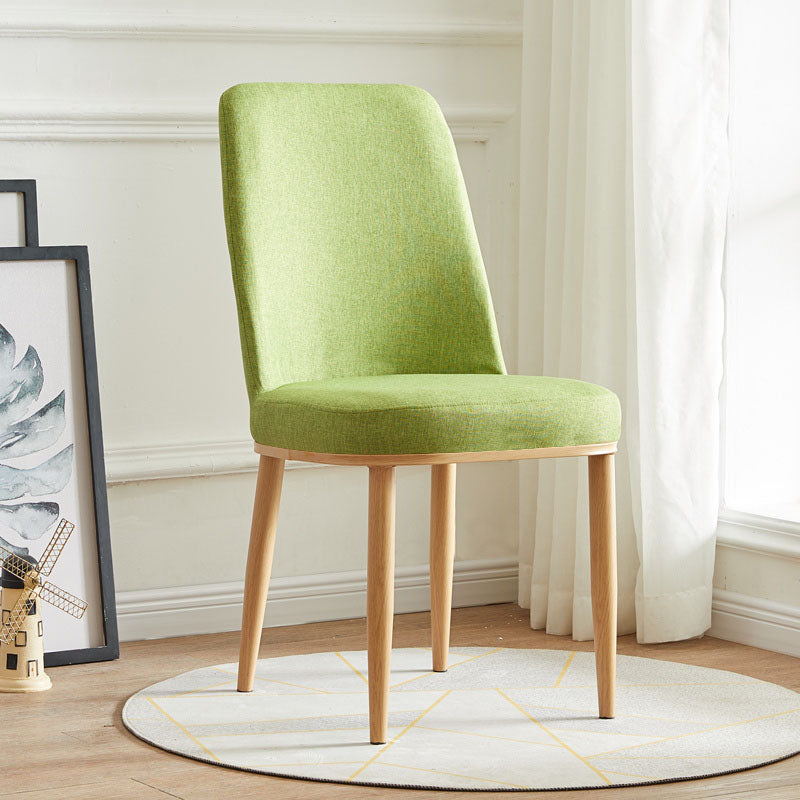 Silla de comedor moderna para interiores y exteriores, silla con respaldo sólido acolchado sin brazos de metal