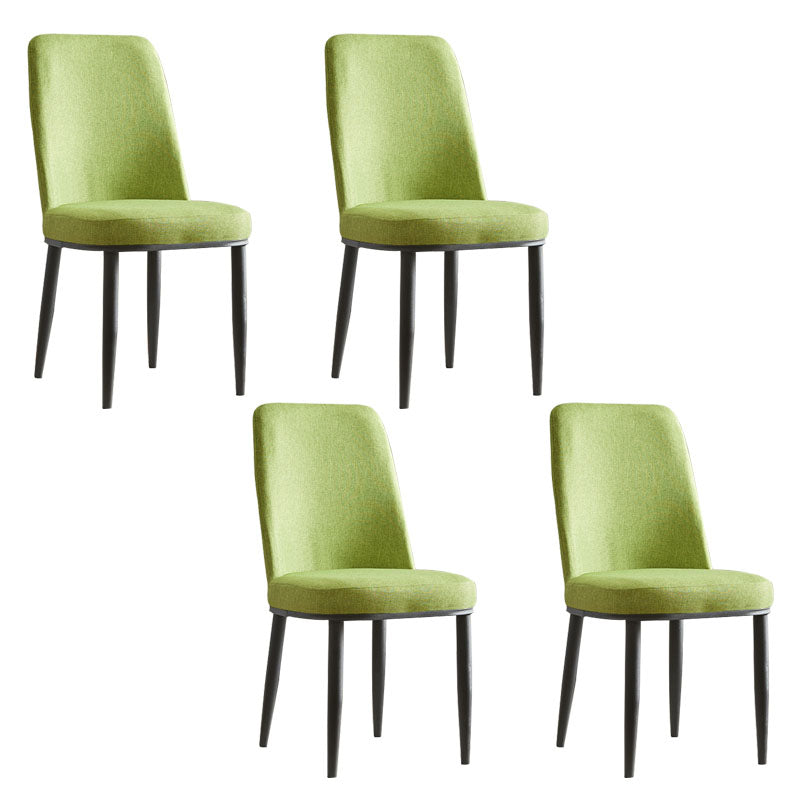 Silla de comedor moderna para interiores y exteriores, silla con respaldo sólido acolchado sin brazos de metal