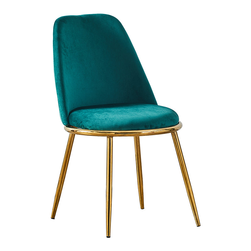 Silla auxiliar de comedor escandinavo de terciopelo Silla de comedor con acabado mate Parsons