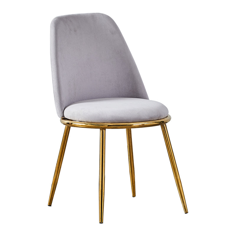 Silla auxiliar de comedor escandinavo de terciopelo Silla de comedor con acabado mate Parsons