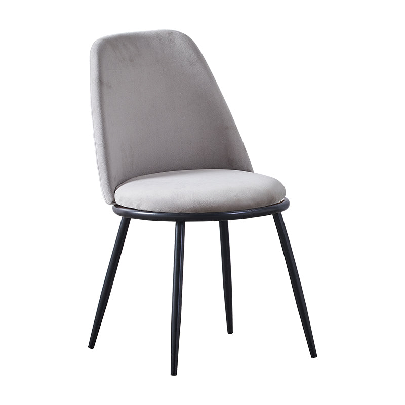 Silla auxiliar de comedor escandinavo de terciopelo Silla de comedor con acabado mate Parsons