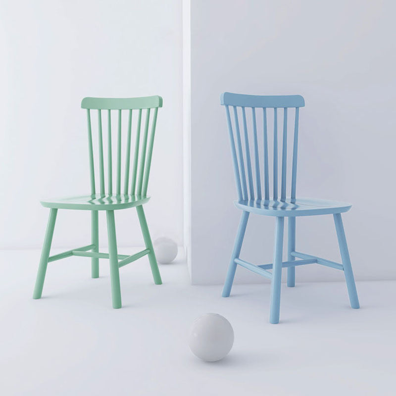 Silla auxiliar escandinava de interior tapizada en madera con respaldo Windsor (juego de 2)