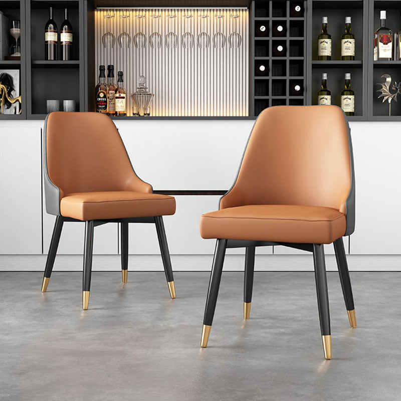 Sillas sin brazos de comedor de metal Glam, sillas Parsons de comedor de cuero PU para restaurante