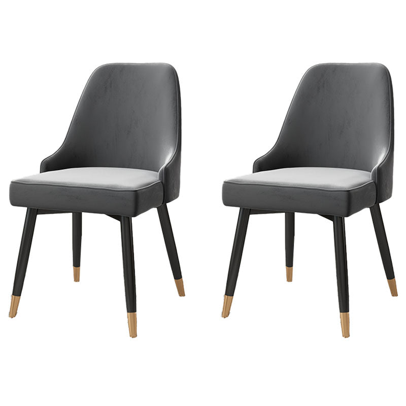 Sillas sin brazos de comedor de metal Glam, sillas Parsons de comedor de cuero PU para restaurante