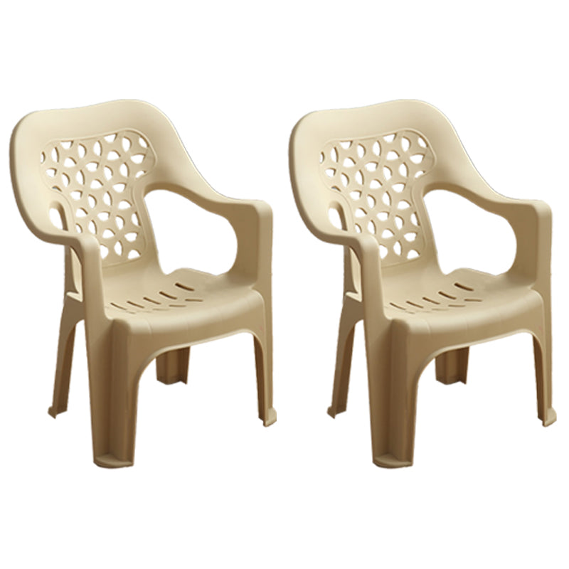 Sillas plásticas contemporáneas del comedor que cenan la silla apilable del brazo para el uso en el hogar