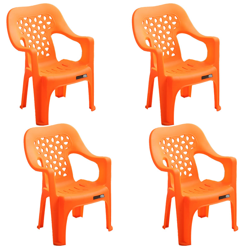 Sillas plásticas contemporáneas del comedor que cenan la silla apilable del brazo para el uso en el hogar