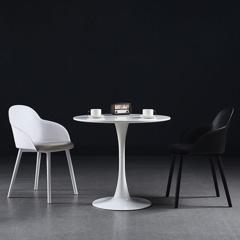 Silla de comedor estilo moderno Silla auxiliar con brazo de cocina y patas de plástico