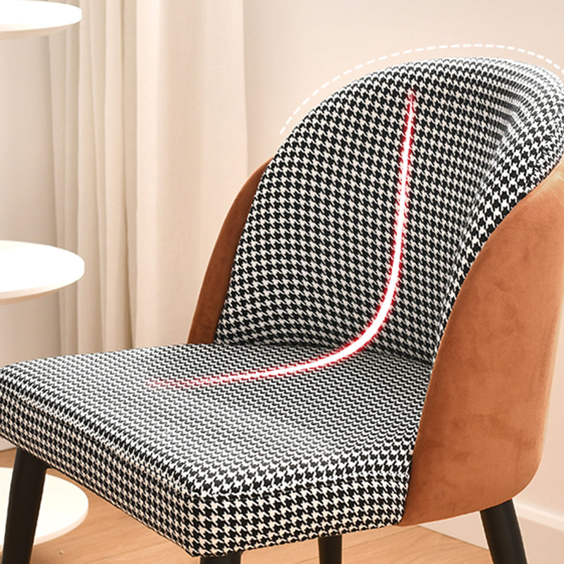 Silla de comedor de metal de estilo nórdico, silla tapizada de comedor de tela para uso doméstico