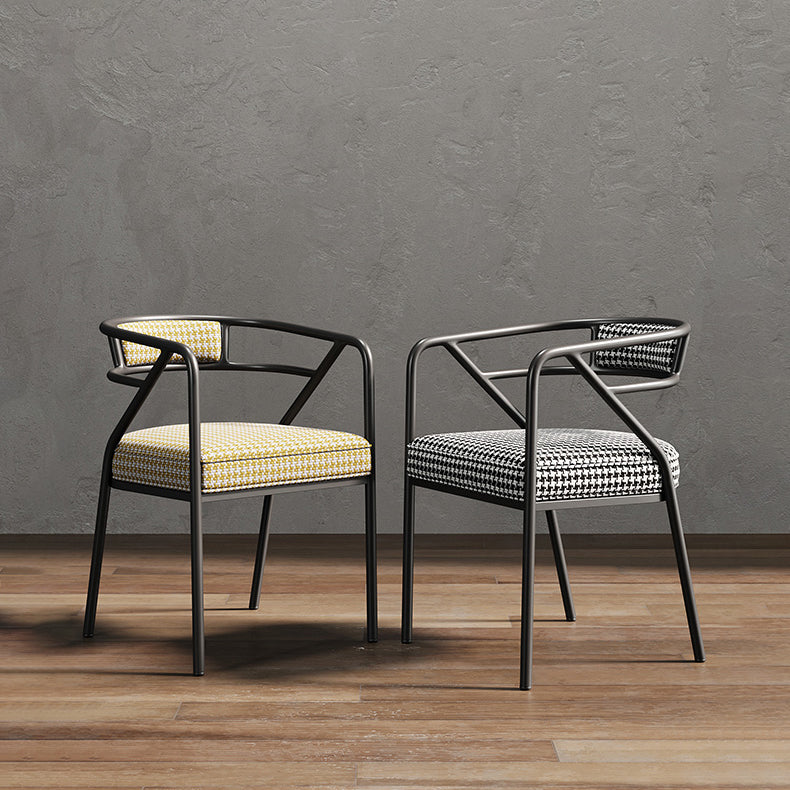 Silla de comedor industrial tapizada con respaldo abierto y acabado mate (juego de 4)