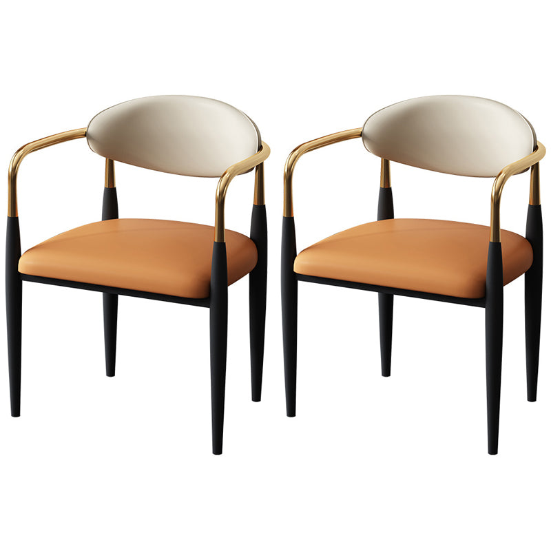 Silla de comedor de cuero estilo diseñador con acabado mate y respaldo abierto (juego de 2)