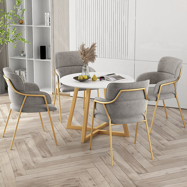 El comedor del metal del estilo nórdico preside el sillón del terciopelo para el restaurante