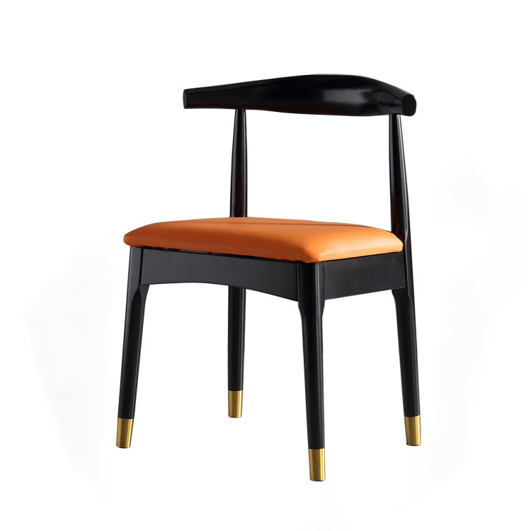 Silla lateral interior escandinava tapizada en madera Silla de comedor con respaldo abierto
