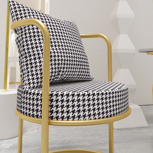 Silla de comedor de tela de lino de estilo escandinavo, silla lateral de comedor con respaldo abierto