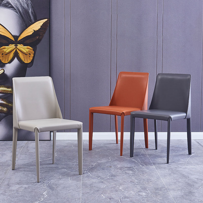Silla auxiliar para el hogar de cuero estilo silla de montar Parsons Silla de comedor con acabado mate