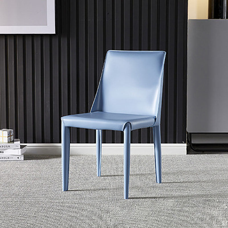 Silla auxiliar para el hogar de cuero estilo silla de montar Parsons Silla de comedor con acabado mate