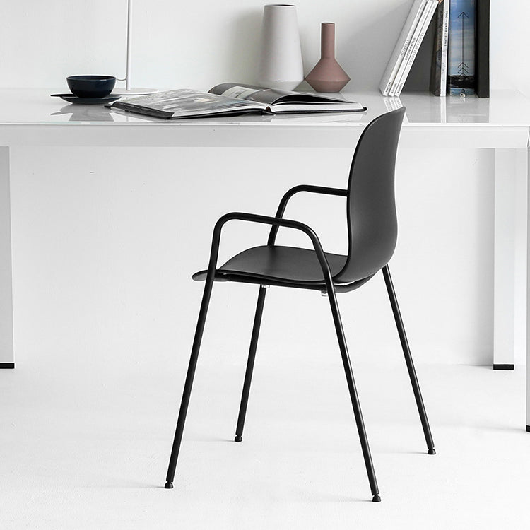 Sillas de comedor apilables Sillones de interior con patas de metal (juego de 4)