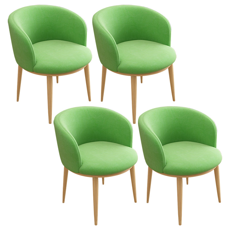 Silla auxiliar escandinava Silla de comedor tapizada de metal con respaldo Parsons para interiores
