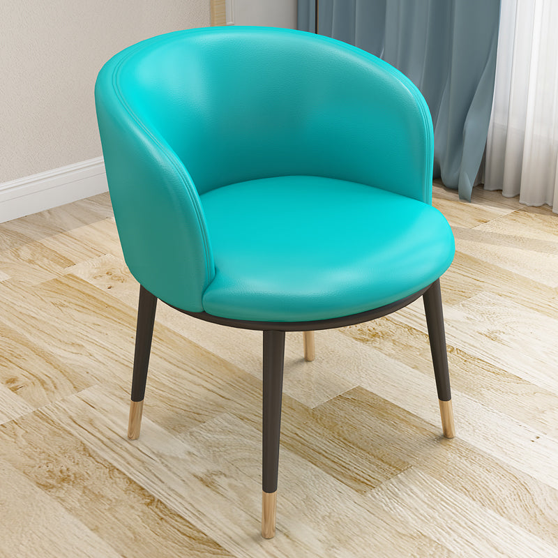 Silla auxiliar escandinava Silla de comedor tapizada de metal con respaldo Parsons para interiores