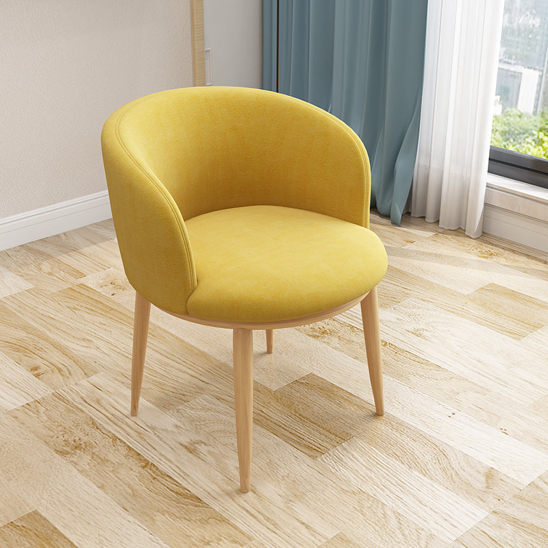 Silla auxiliar escandinava Silla de comedor tapizada de metal con respaldo Parsons para interiores
