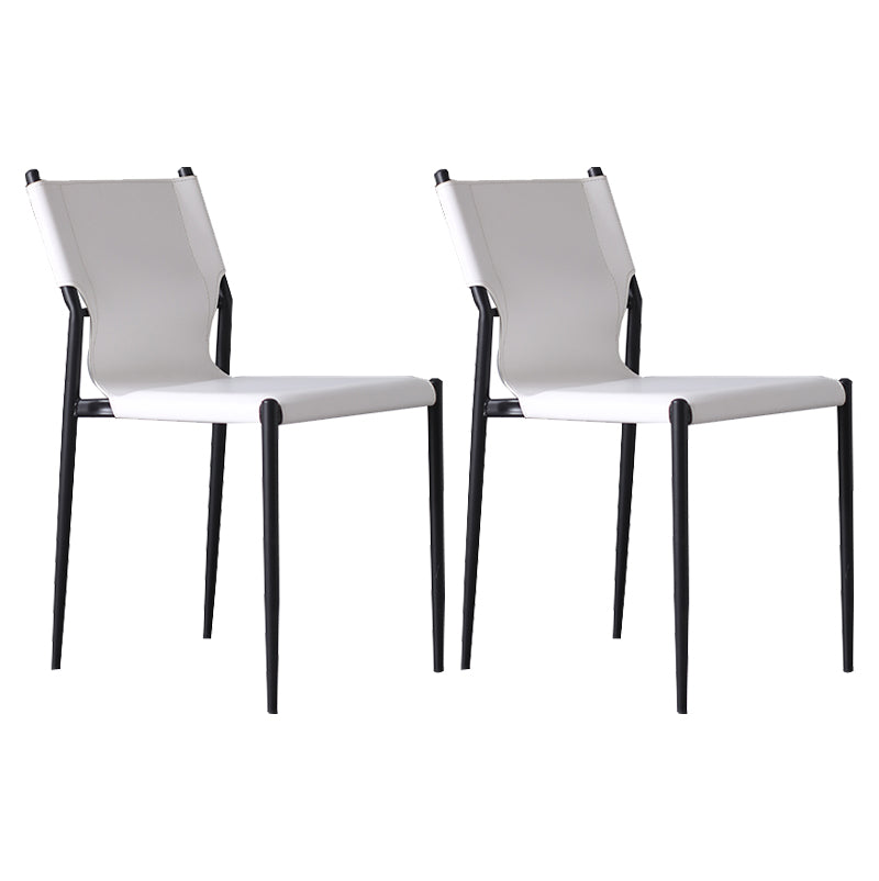 Sillas de comedor de cuero de estilo industrial Sillas laterales de comedor sin brazos con respaldo sólido (juego de 2)