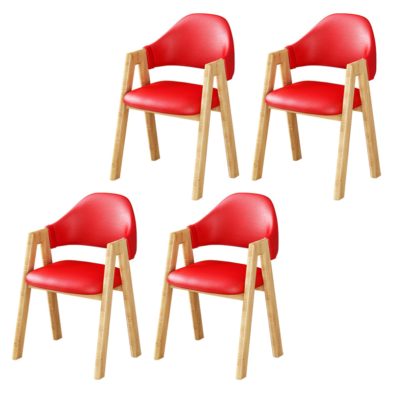 Silla de comedor tapizada escandinava con respaldo abierto y acabado mate (juego de 4)
