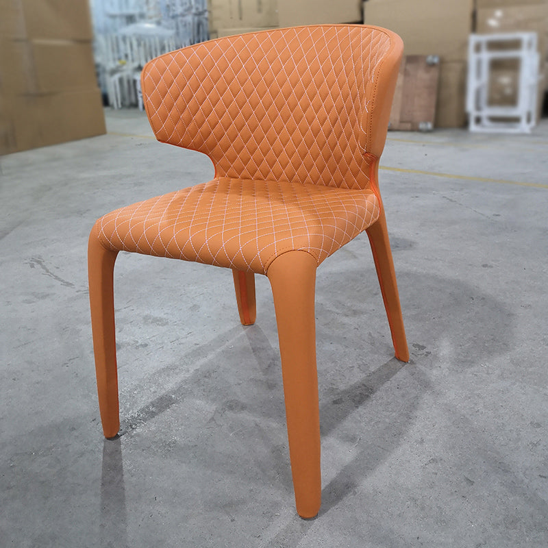Chaise de bras de style de style ouule en cuir finition mate à manger simple