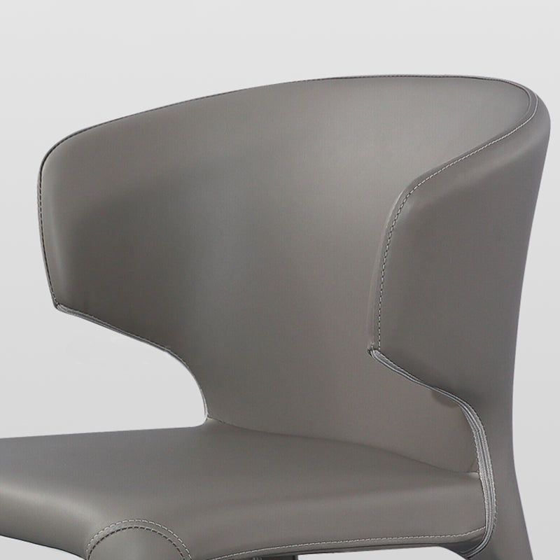 Chaise de bras de style de style ouule en cuir finition mate à manger simple