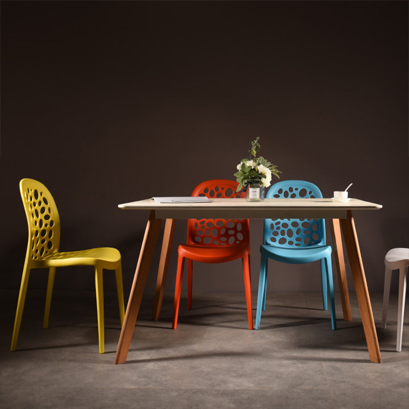 Silla de comedor de plástico de estilo moderno, silla auxiliar de comedor sin brazos para cocina (juego de 4)