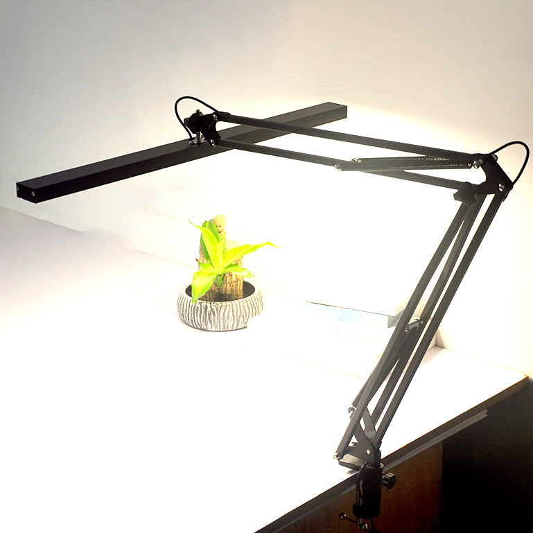 Lineare Nachttischlampe moderne Metal Ein leichter Nachttischlampe in Schwarz
