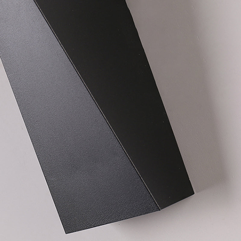Iluminación de pared de sombra geométrica de metal estilo moderno 2 luces livianas montadas en la pared
