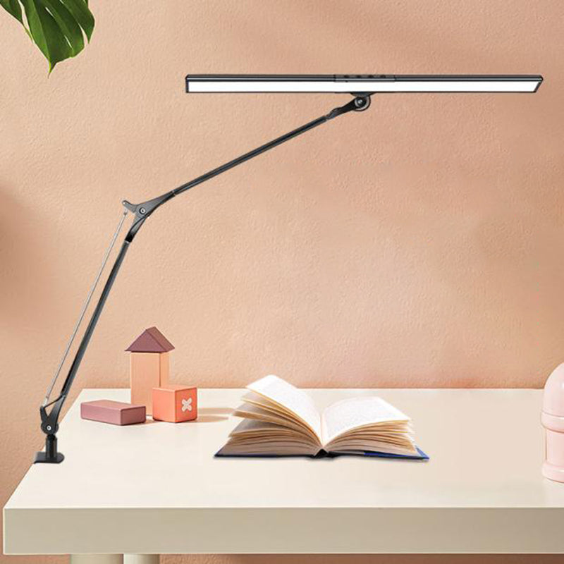 Lampe de table de chevet à LED en métal dans la lampe de table intérieure réglable moderne à style concis moderne