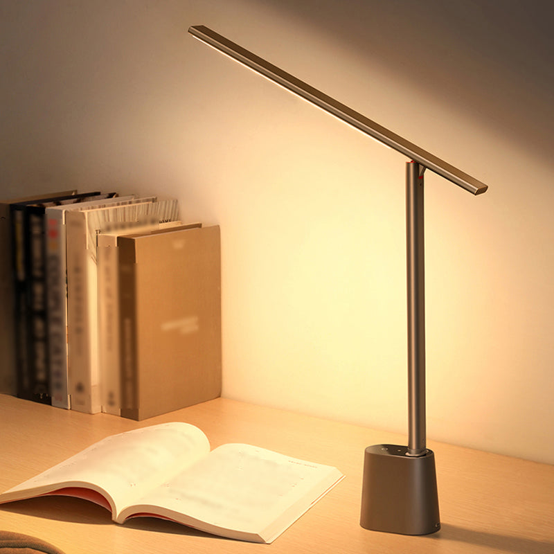 Lampe de table à LED concise moderne lampe de table linéaire en métal pour chambre à coucher