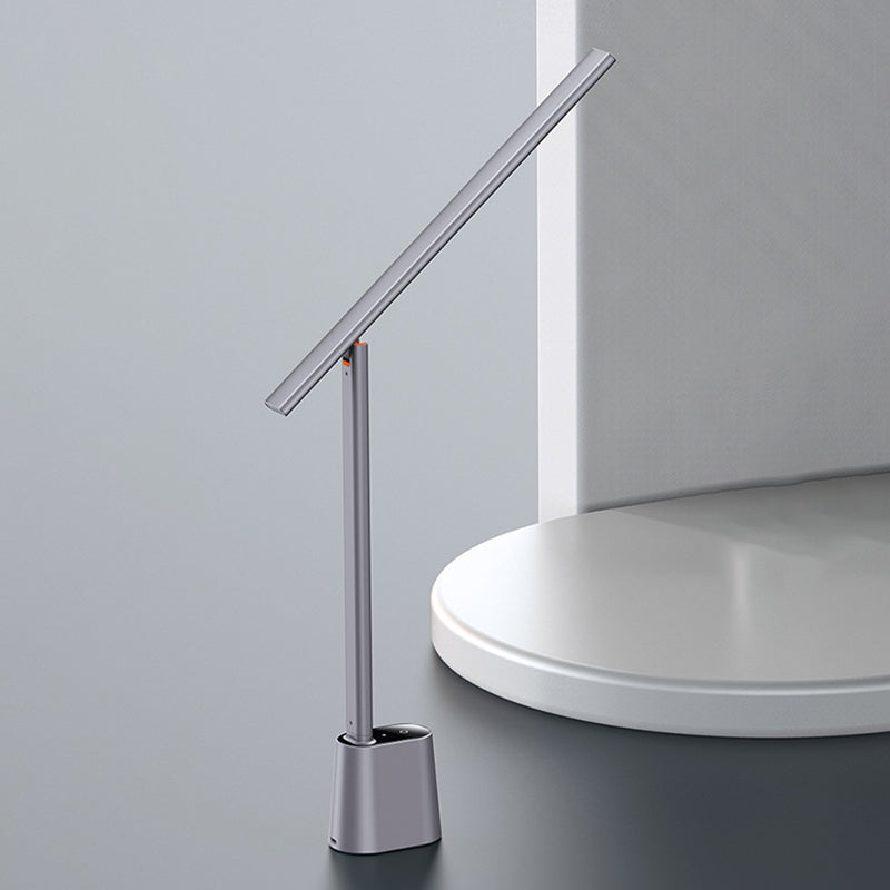 Lampe de table à LED concise moderne lampe de table linéaire en métal pour chambre à coucher