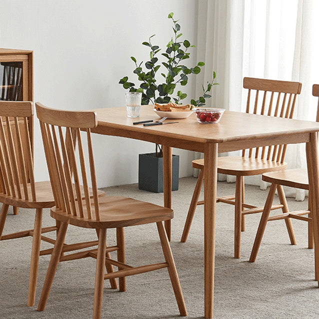 Moderne eiken houten tafel in de natuur rechthoekige eettafel met houten basis en 4 poten
