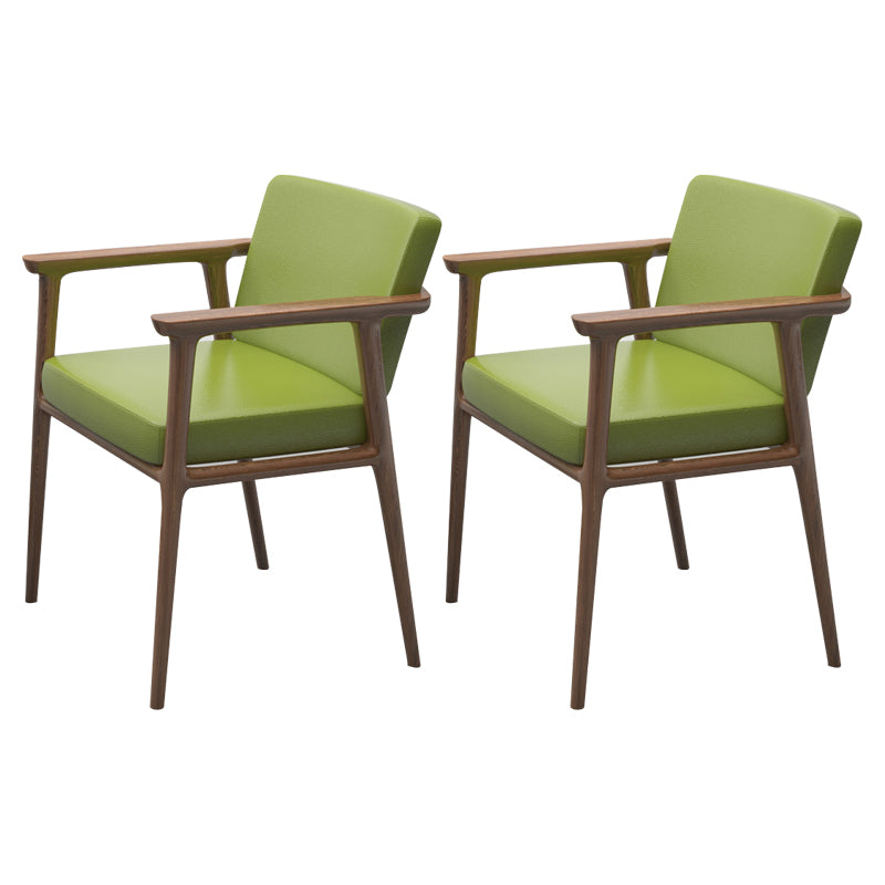 Silla de comedor tapizada con respaldo sólido de estilo tradicional para interiores