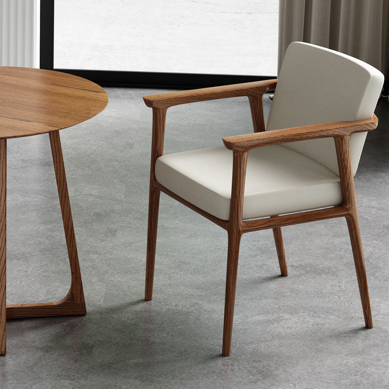 Silla de comedor tapizada con respaldo sólido de estilo tradicional para interiores