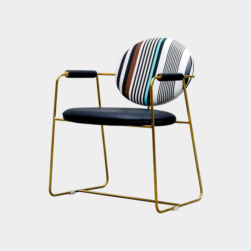 Silla de comedor de metal de estilo escandinavo, silla lateral de comedor con brazo trasero abierto