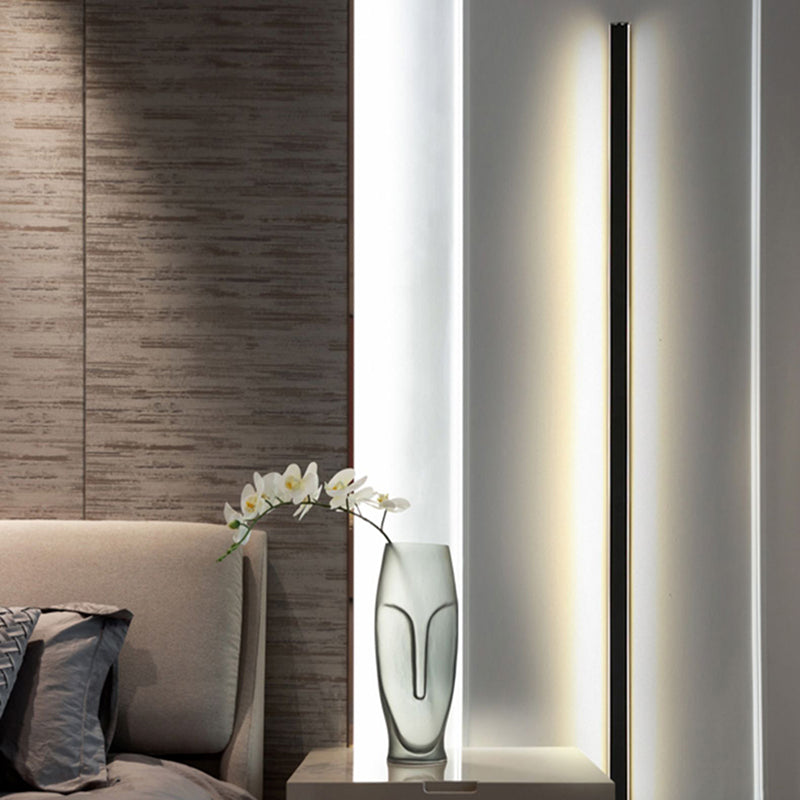 Metal Linear Shade Wall Lighting Modern 1-Light Wall Mounted Light Fixture