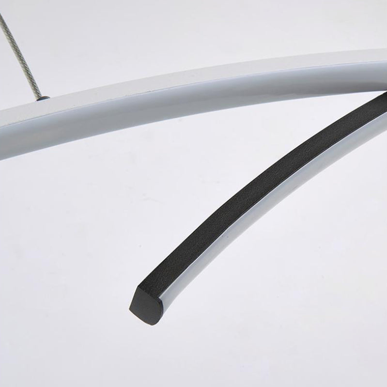 Nordische moderne Kronleuchterlampe Linear schwarz -weißer Inselanhänger für Esszimmer