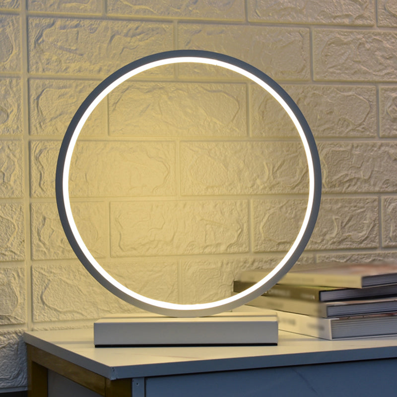 Linear Night Table Lamp Modern Style Metal 1 Light Nightstand Lamp in White