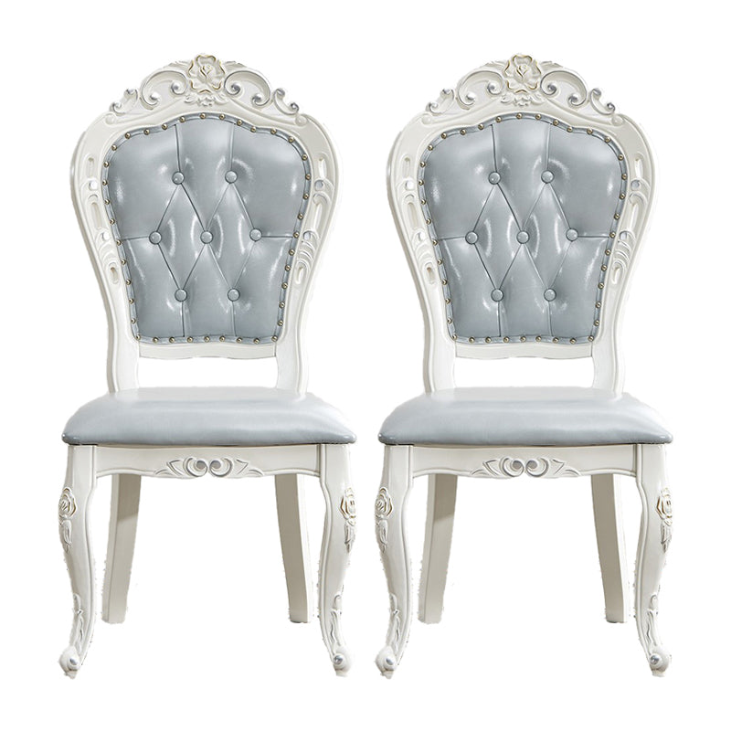 Silla victoriana de madera de caucho con respaldo King Louis, silla de comedor de cuero con acabado mate (juego de 2)