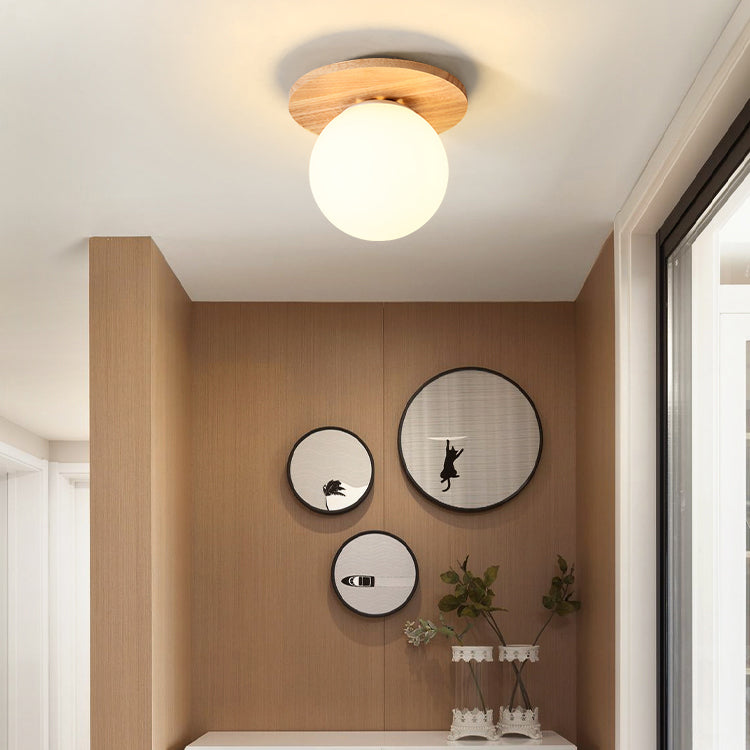 Plafonnier globe en bois à montage encastré concis et moderne avec abat-jour en verre blanc