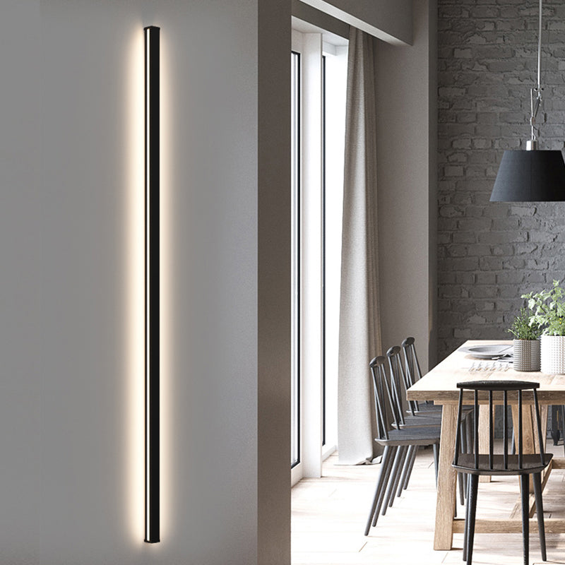 Metal Linear Shade Wall Light Modern Style 1-Light Wall Mounted Light Fixture in Black
