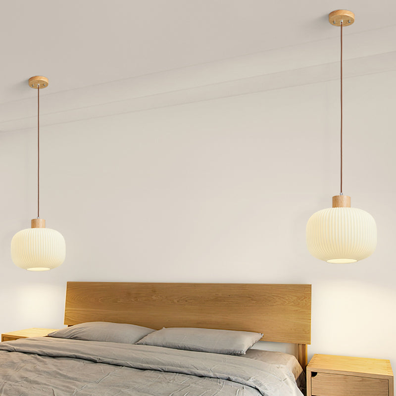 Lampe à suspension géométrique en bois léger créatif moderne avec une teinte en verre blanche