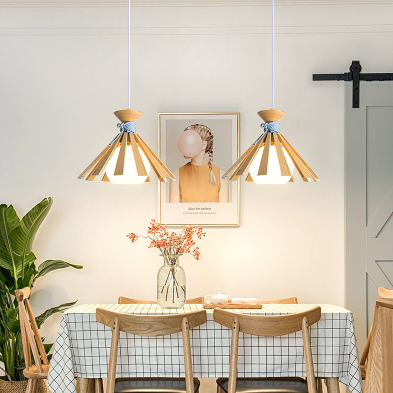 Minimaliste moderne à la lampe suspendue à la lampe en bois de bois avec une teinte en verre