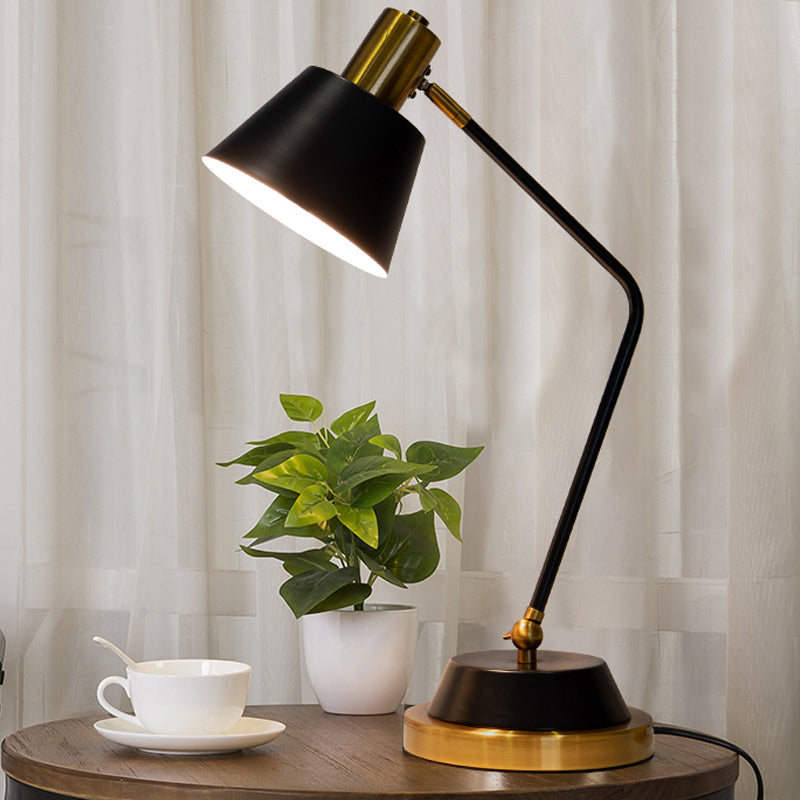Modern Eye Caring Table Light Metallic Table Lamp for Study Bedroom Sitting Room