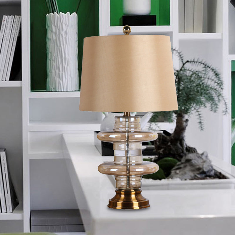 Lampada da comodino contemporanea a 1 testa da scrivania, giallo chiaro, a svasatura ampia, con paralume in tessuto