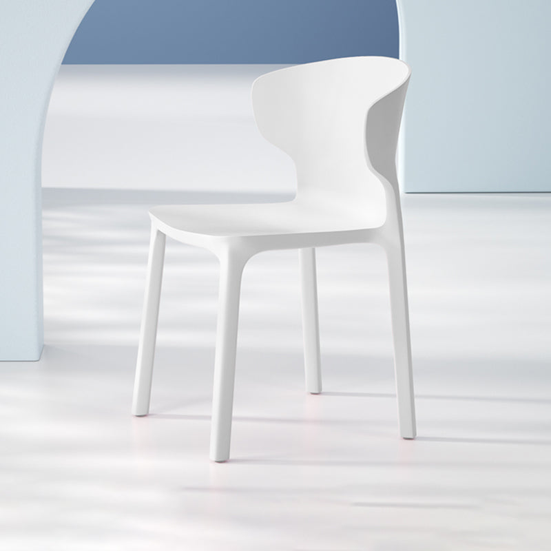 Sillas de comedor de plástico estilo escandinavo sin brazos Sillas con respaldo (juego de 4)