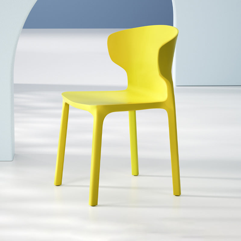 Sillas de comedor de plástico estilo escandinavo sin brazos Sillas con respaldo (juego de 4)